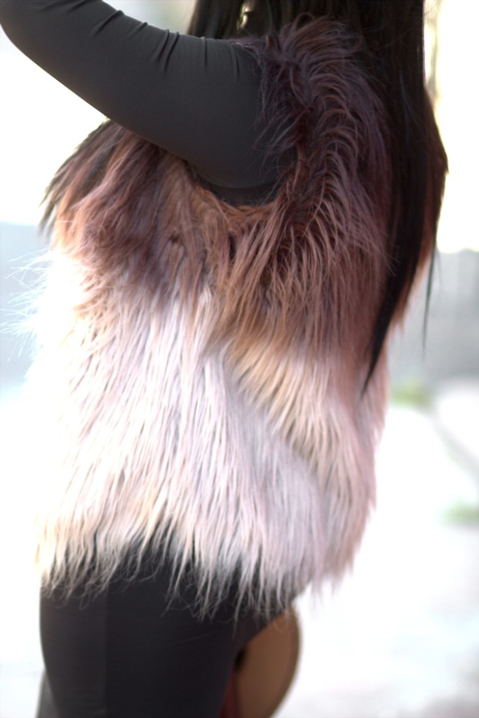 unregisteredstyle-myasia-100117-01-fur-vest-03